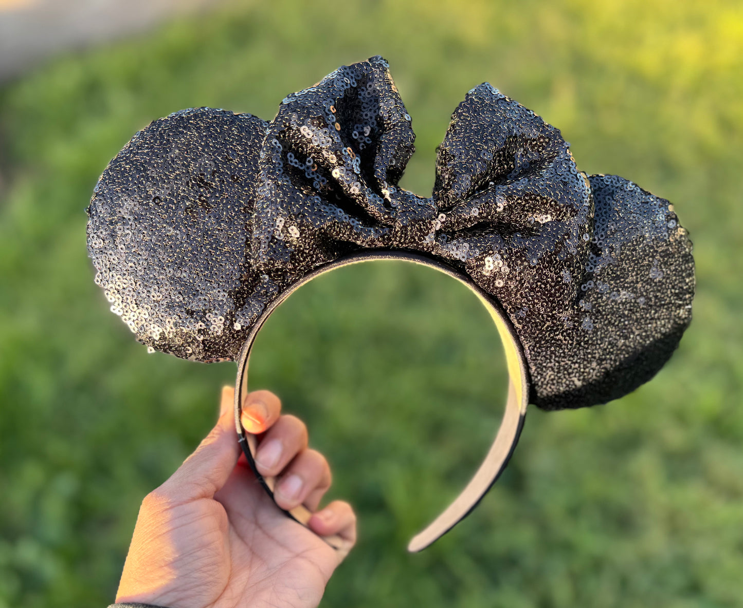 Limited solid velvet ears and sequin ears. (Colored headband)