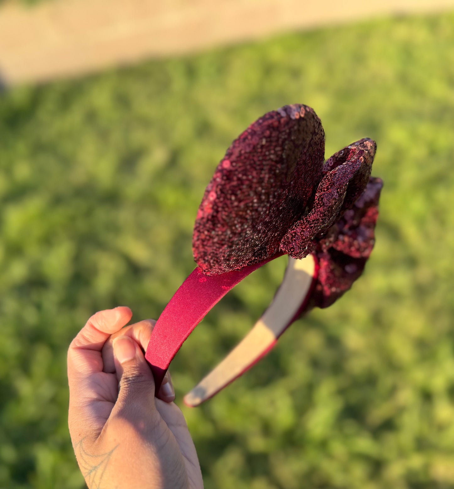 Limited solid velvet ears and sequin ears. (Colored headband)