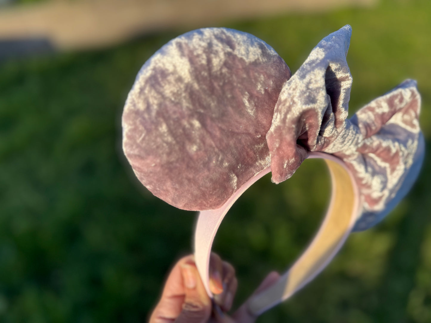 Limited solid velvet ears and sequin ears. (Colored headband)