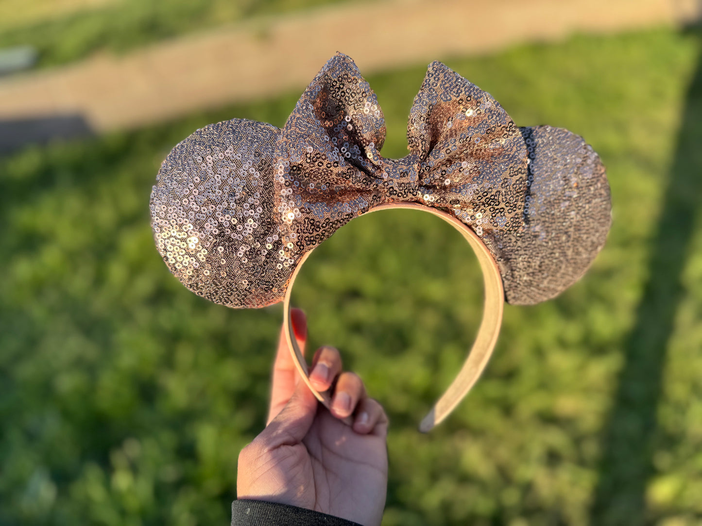 Limited solid velvet ears and sequin ears. (Colored headband)