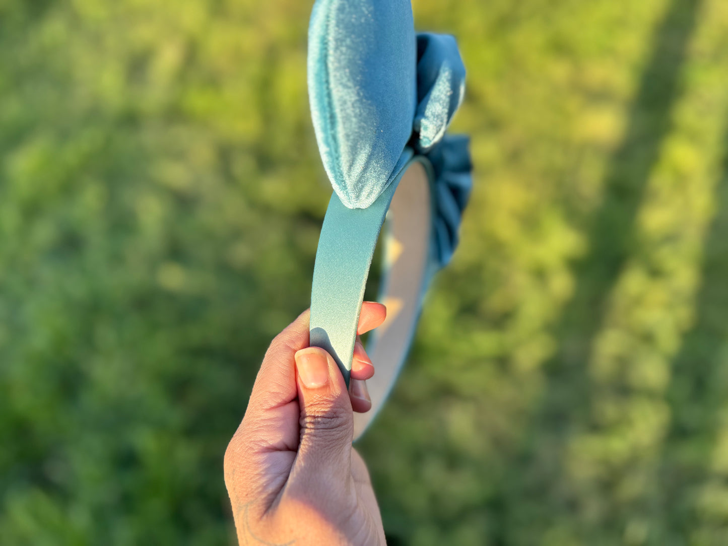 Limited solid velvet ears and sequin ears. (Colored headband)