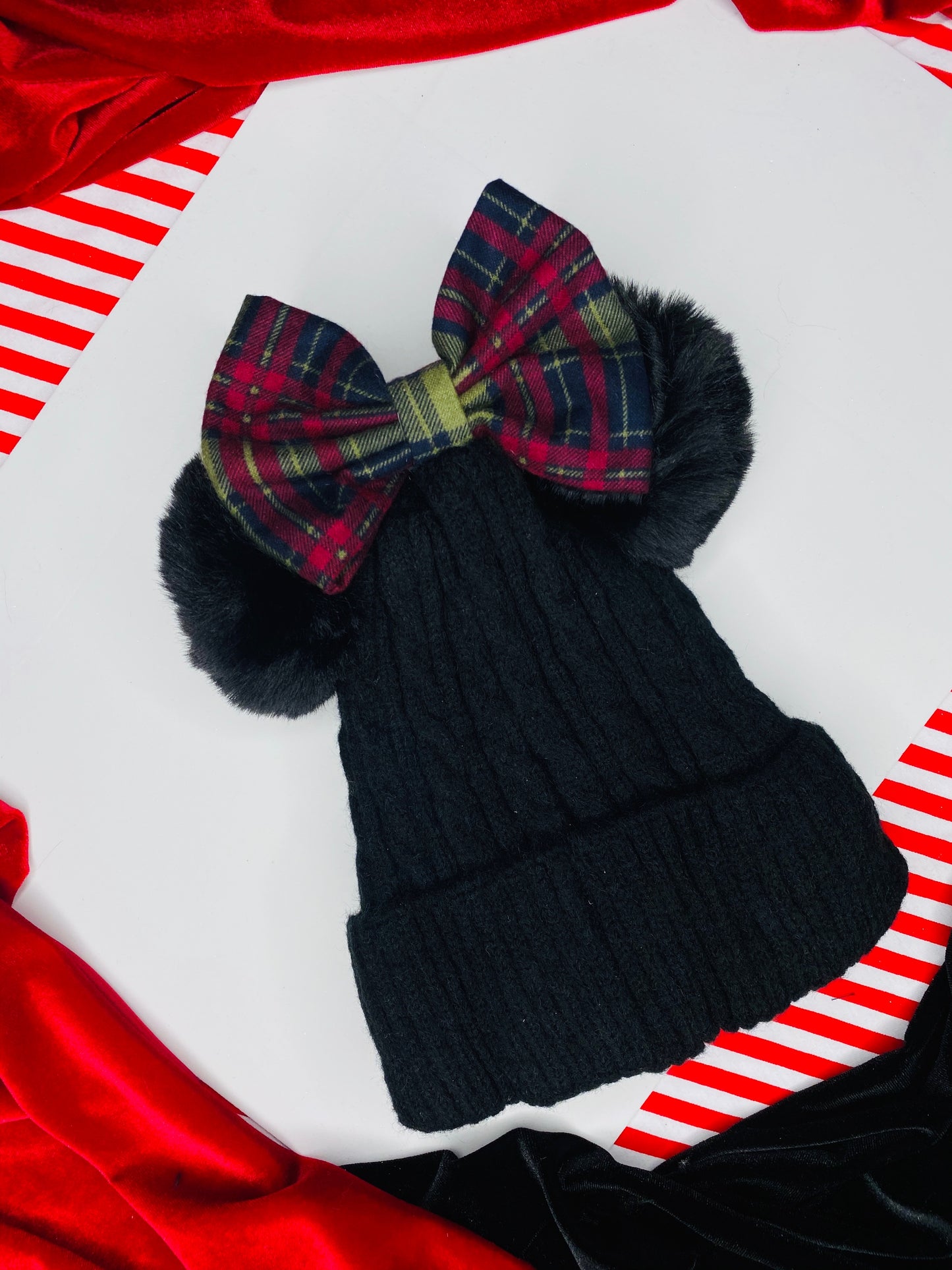 Beanie with plaid bow