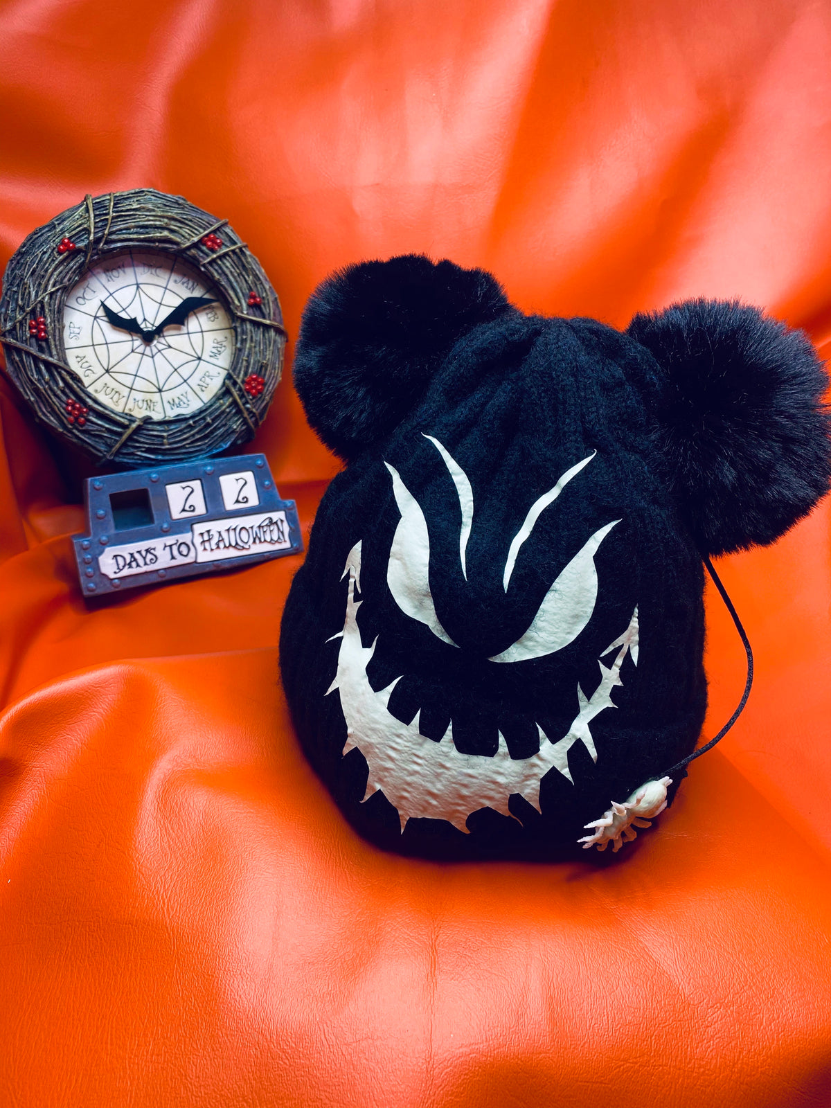 Oogie Boogie Beanie glow in the dark new