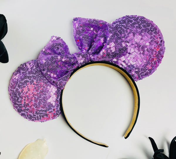 Damier Azur Theme Louis V Leather Minnie Ears with pink sequin details –  mayrafabuleux